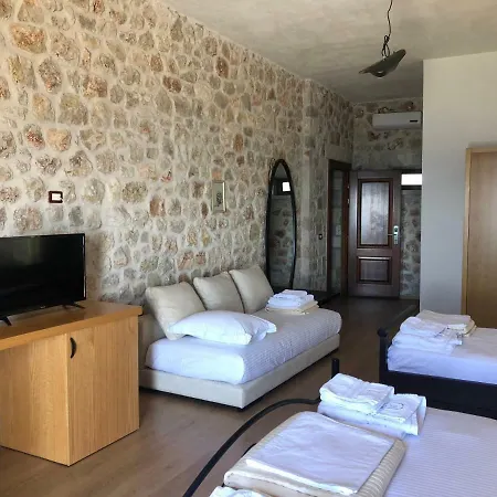 Valta 4* Qeparo