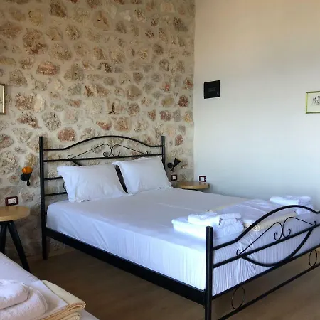 Отель Valta 4*